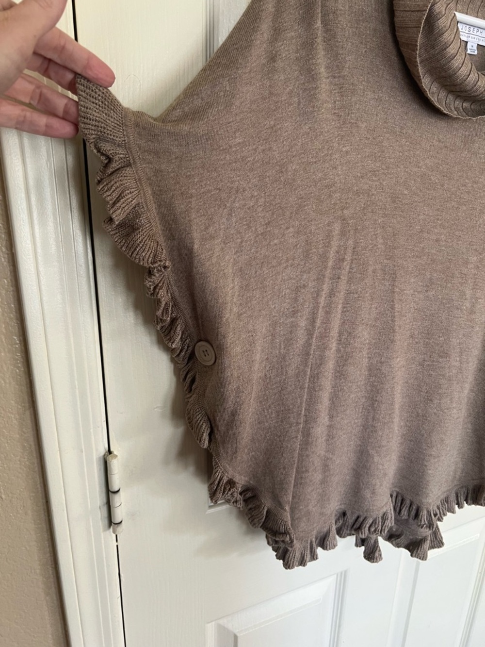 Joseph A Taupe Ruffle Poncho Sweater M Cowl Neck Knit Cape Style Top - Picture 3 of 11